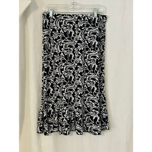 SJS Womens Navy Blue and White Floral Shirt Size Medium